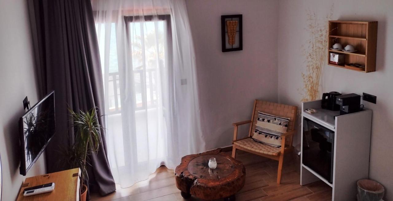 דירות פפקוהורי Eleni'S Sea View Adults Only מראה חיצוני תמונה